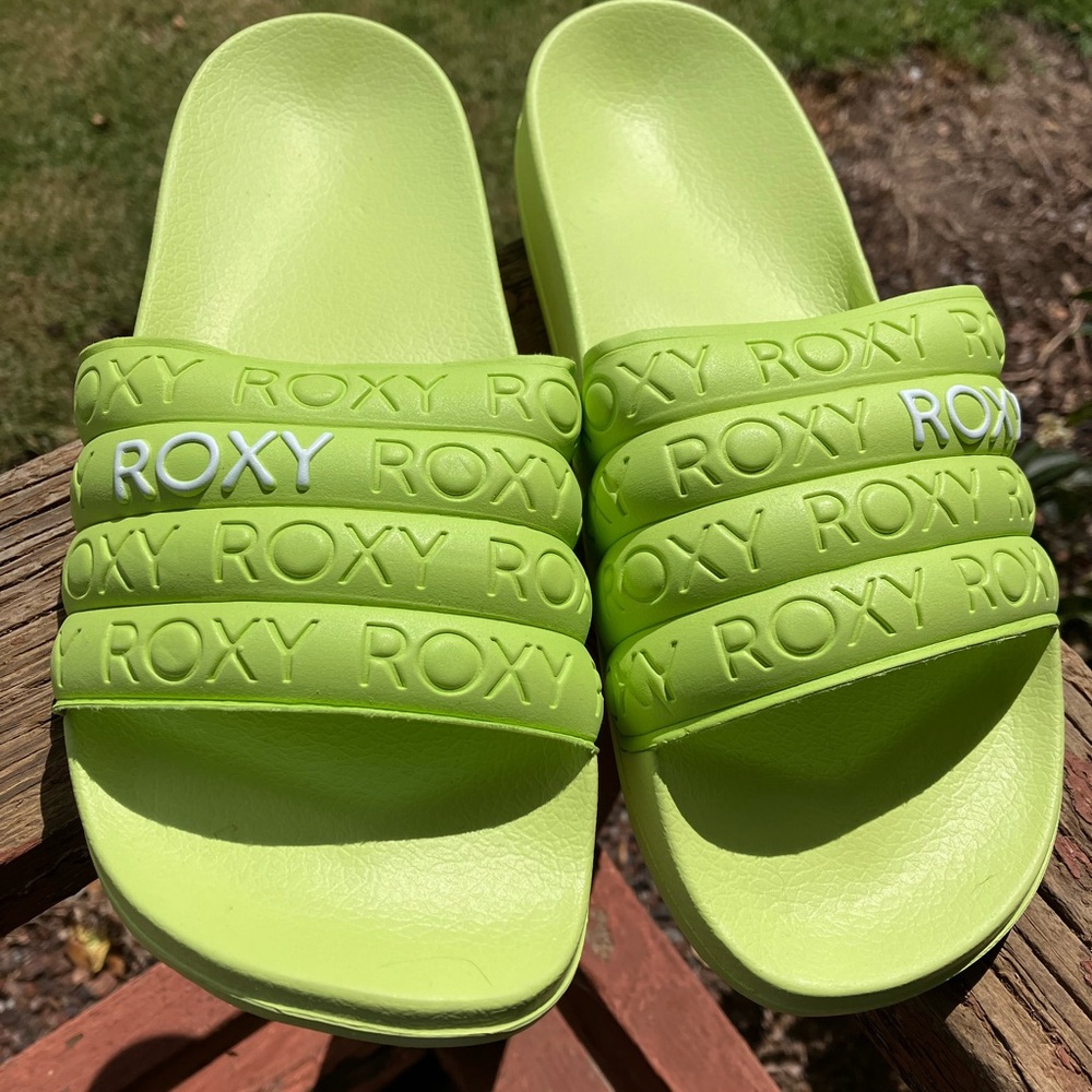 Roxy Slippery Water-Friendly Sandals in Lime Green! Comfy slide sandals!